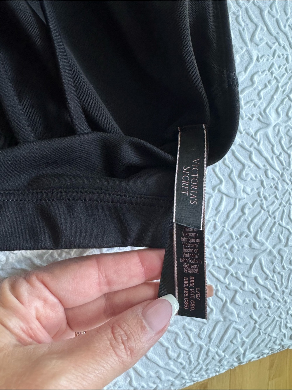 Victoria’s Secret Black Strappy Sports Bra Size Large - Picture 4 of 4
